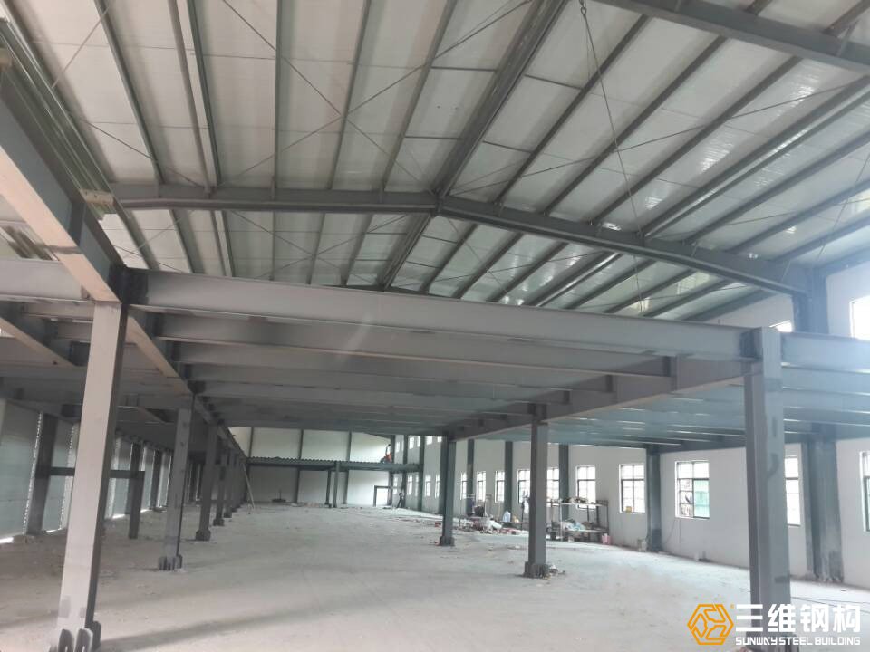 钢结构厂房楼承板的施工特点